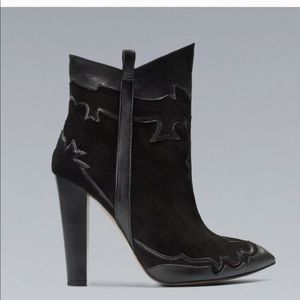 Gorgeous Zara cowboy booties